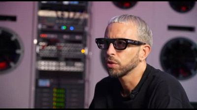 Shablo torna alle sue origini musicali e pubblica l'album Manifesto