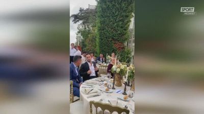 L'Inter è al Mondiale, Calhanoglu a un matrimonio in Turchia