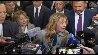 Meloni: capisco Descalzi ma stop a gas Russia è arma efficace