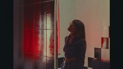Poseidona, guarda il video de "Il velo di seta (La luce)"