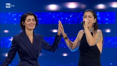 Buon Natale anche a te, Elisa ci porta in una serata all'insegna della musica