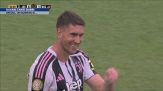 Vlahovic, tra tanti dubbi torna il sorriso