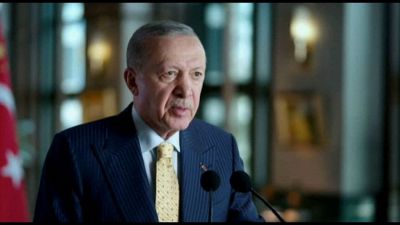 Erdogan: Kiev e Mosca devono essere rappresentate equamente ai colloqui