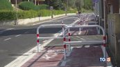 Pista ciclabile diventa un percorso a ostacoli
