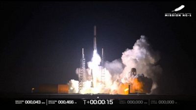 Blu Origin di Jeff Bezos lancia il primo razzo orbitale New Glenn