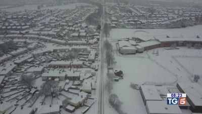Tra neve e alluvioni mondo in tempesta