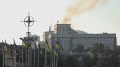 Missili e droni su Kiev, colipito il palazzo del Governo