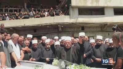 A Roma per la tregua ma la guerra infuria