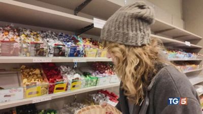 Arriva la Befana, è anche un business