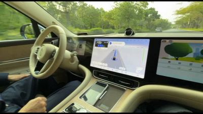 Dalla Cina l'auto a guida autonoma che sembra un salotto hi tech