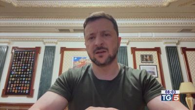 Da Zelensky sì ad incontro con Putin