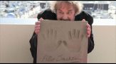 Cannes, le impronte delle mani di Peter Jackson sul "Chemin d'etoiles"