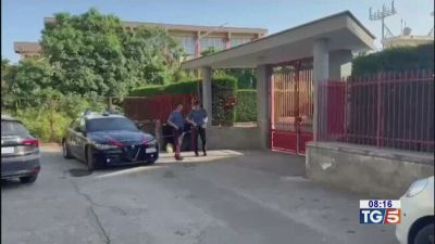 Uccidono il padre per i soldi della pensione