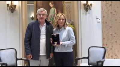 Parigi, Meloni incontra Bach (CIO): tra i temi l'equità nelle gare