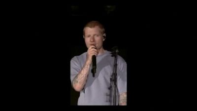 Ed Sheeran rompe il silenzio su Gaza. Macklemore? Non ho deciso io