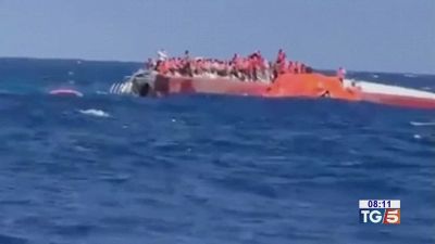 Traghetto affondato otto morti a Cipro
