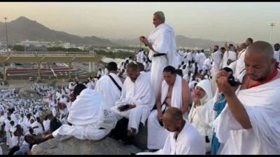 Più di 1,5 milioni di pellegrini al Monte Arafat per l'Hajj