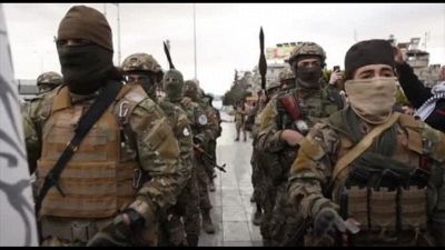 Damasco, parata militare della nuova amministrazione siriana