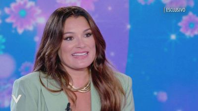 Un'estate al mare, Alena Seredova tradisce il marito ricchissimo: con chi