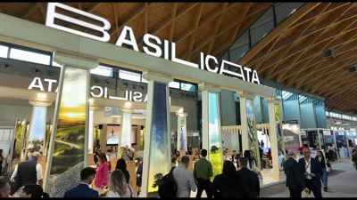 Turismo, alla scoperta della Basilicata attraverso 20 "passioni" - Pubblica Merlini embargo Giovedì