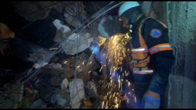 A Gaza si scava tra le macerie dopo gli ultimi attacchi a Khan Younis