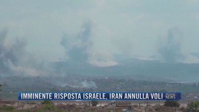 Breaking News delle 21.30 | Imminente risposta Israele, Iran annulla voli