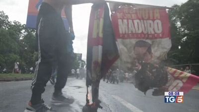 Tensione in Venezuela, scontri e arresti