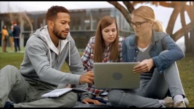 Primo Maggio, 60% giovani italiani preoccupati da scelta Università