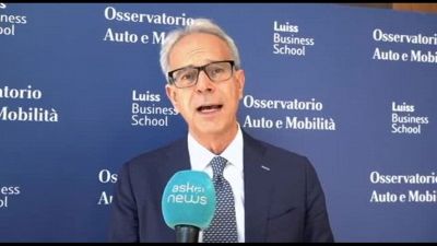 Orecchini (Luiss Business School): in Italia tante regole sulle auto in città