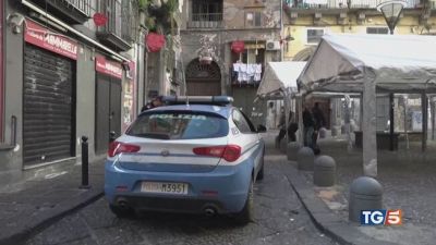 Napoli, "Facile per i ragazzi trovare una pistola"