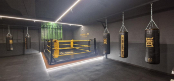 The Bullet Milano Gym: Palestra esclusiva Personal Training con sala pesi con macchine di ultima generazione, sala ring con sacchi
