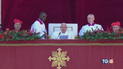 Papa: Tacciano le armi in Ucraina e ostaggi subito liberi