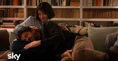 La serie con Anita Caprioli e Diana Del Bufalo sorelle, pronte a chiudere il matrimonio di una delle due