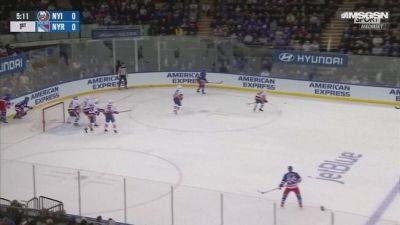 Will Cuylle da impazzire: gol di testa nel derby di NHL