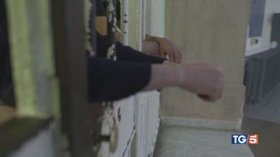 Suicidi e rivolte, emergenza carceri