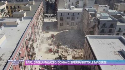 Bari, crolla palazzo: donna dispersa sotto le macerie