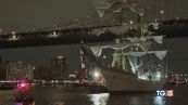 Tragedia a Brooklyn nave urta il ponte