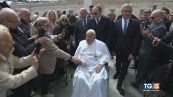 Il Papa a San Pietro preghiera per la pace