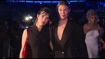 Moda, da Bella Thorne a Ice Spice: celebrities per Coperni a Parigi