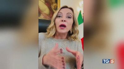 Manovra e tasse, scontro politico