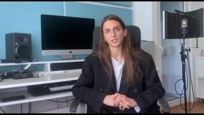 Il pensiero di Emma Nolde nel suo album Nuovospaziotempo