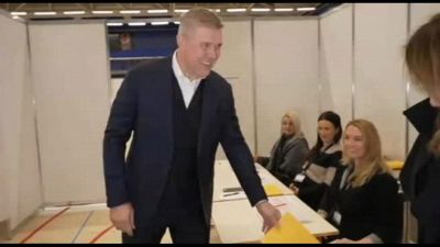 Islanda al voto anticipato, nelle urne preoccupa l'economia