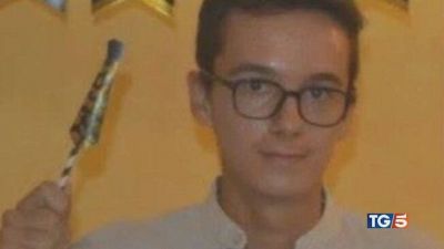 Istruzioni per morire da falsi amici sul web