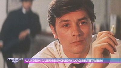 Alain Delon, il libro denuncia dopo il caos del testamento
