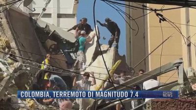 Breaking News delle 18.00 | Colombia, terremoto di magnitudo 7.4