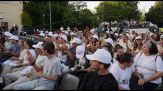 Assisi, migliaia di giovani accolgono Papa Leone XIV