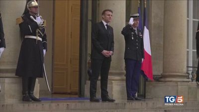 Usa: tregua per Pasqua Summit europeo a Parigi