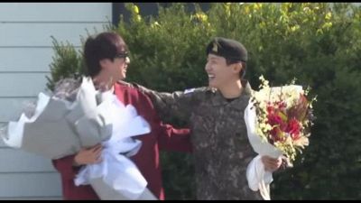 Festa per J-hope dei BTS che ha finito il servizio militare