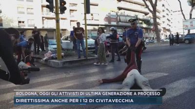 Bologna, oggi gli attivisti di Ultima Generazione a processo