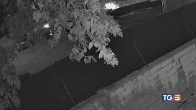 Ha ucciso il ladro i vicini lo difendono